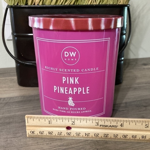 DW HOME PINK PINEAPPLE CANDLE WITH TIE-DYE LID - Picture 8 of 9